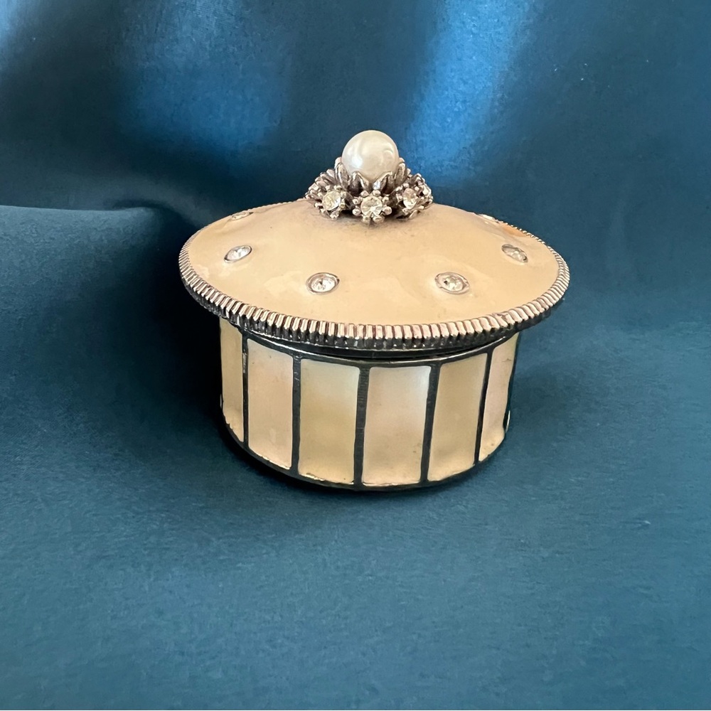 Trinkets Box - Picture 2 of 7
